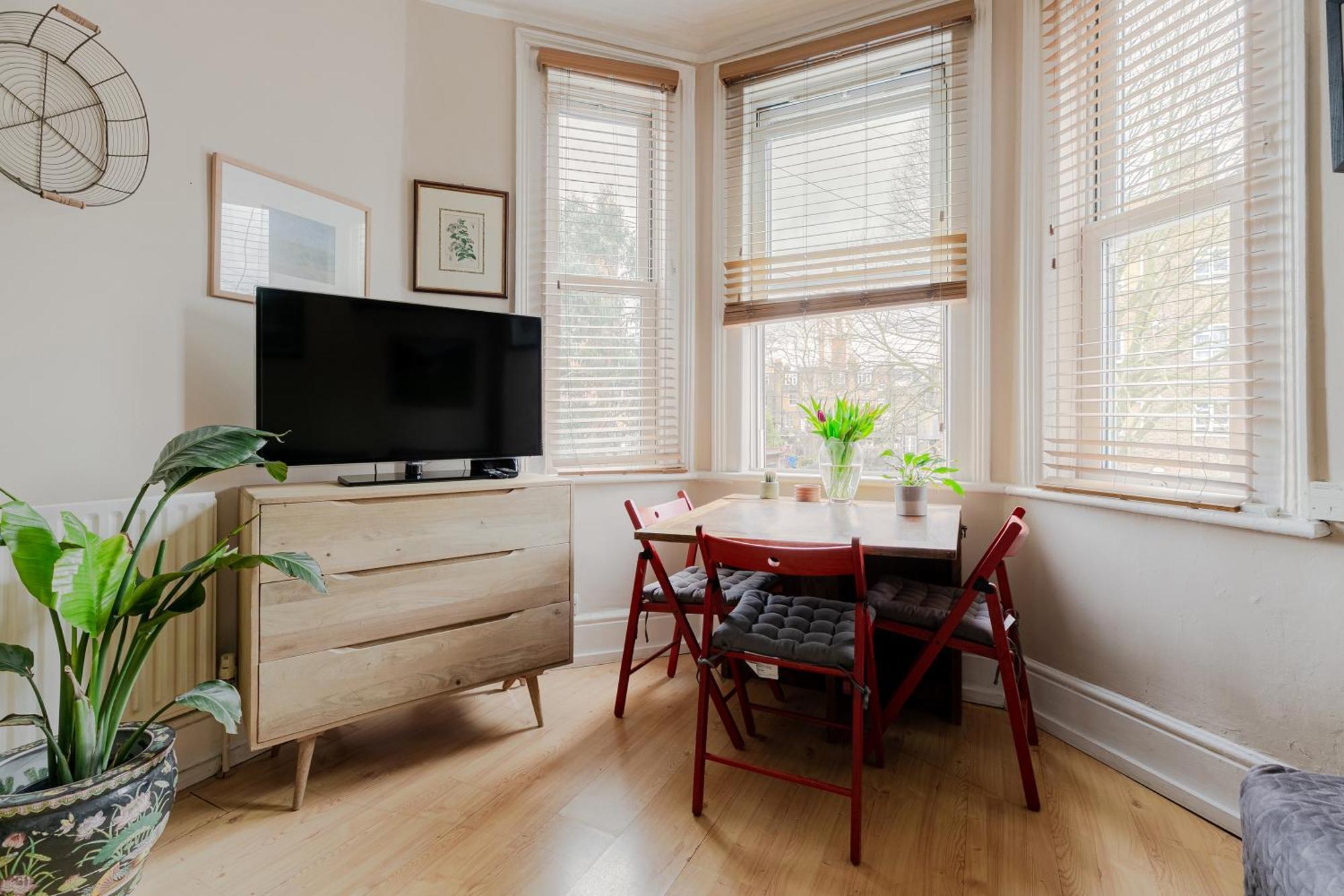Appartement Artistic Pied-A-Terre, Steps From The Tube, Moments From London'S Heart Extérieur photo